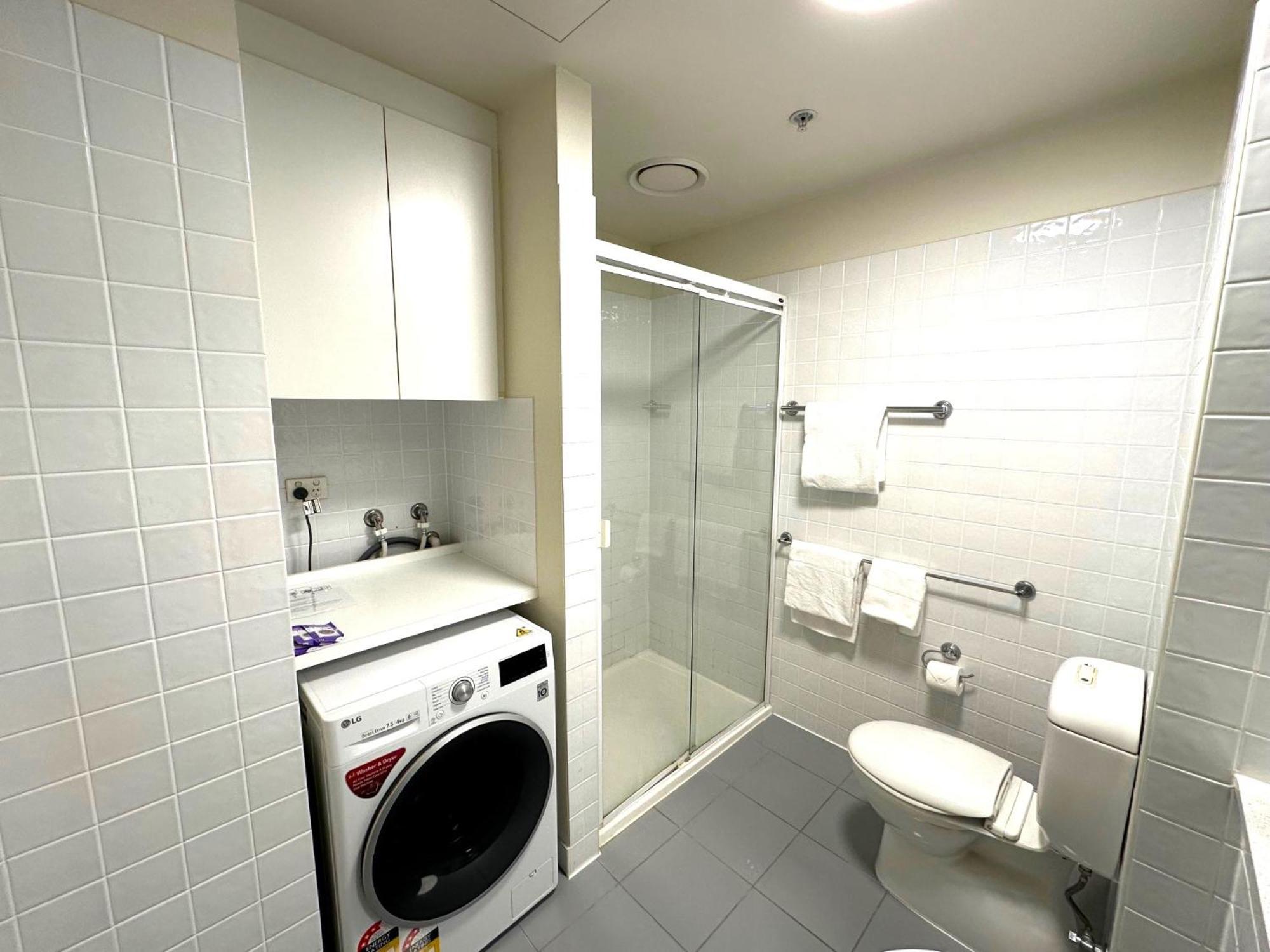 Urban Apartments Melbourne On Elizabeth Zimmer foto